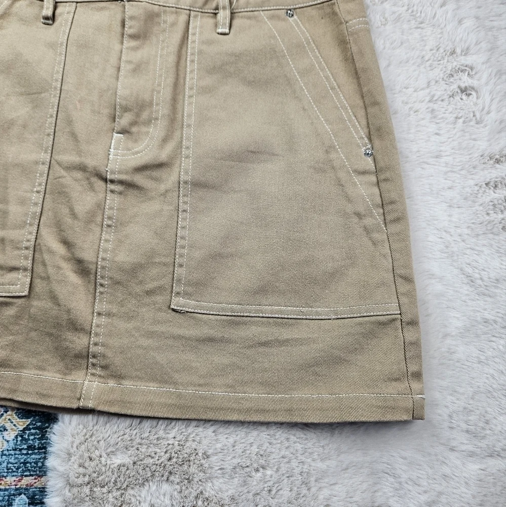 HM Divided Khaki Pocket Skirt US 8 - Picture 3 of 7